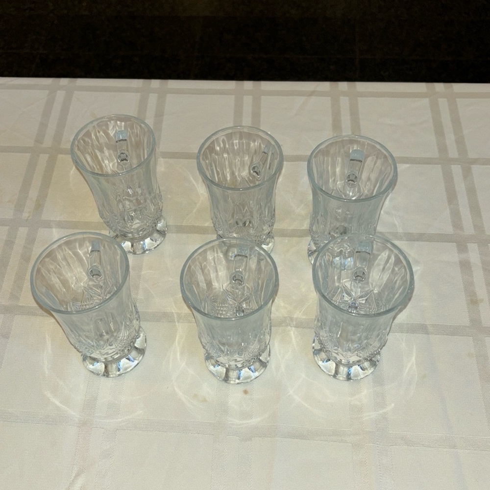 Pedestal hit from glass cups.